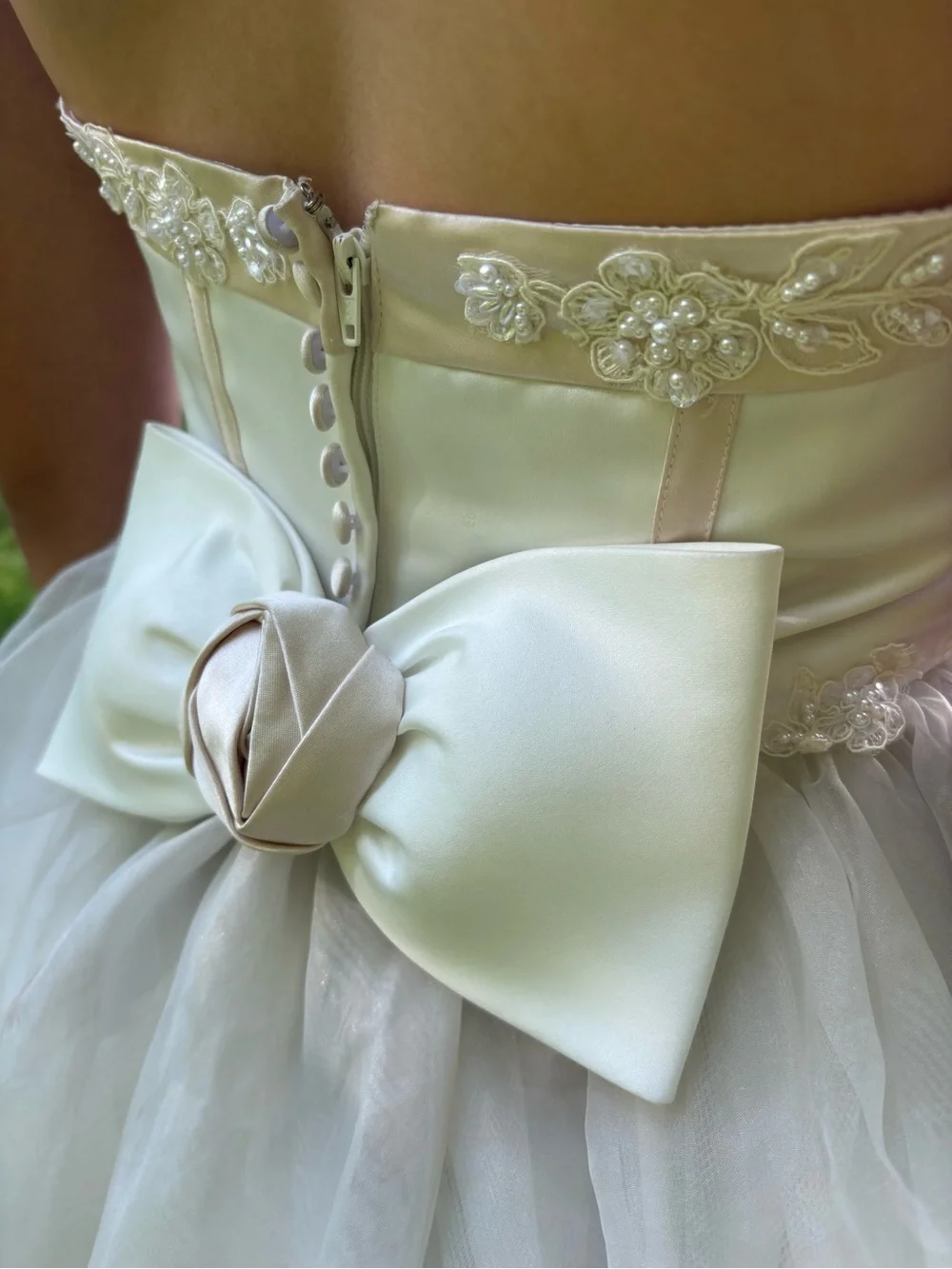 Size 10 David’s Bridal style # h229e ivory rum flower girl dress - Picture 10 of 13
